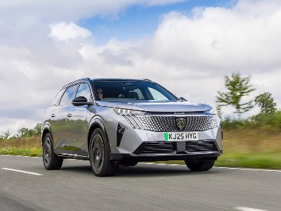 PEUGEOT ANNOUNCES NEW RANGE-TOPPING GT PREMIUM TRIM FOR 3008 AND 5008