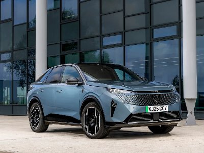 PEUGEOT SURPASSES 100,000 REGISTRATIONS IN 2025 AS IT RECORDS 10% YEAR-ON-YEAR GROWTH IN TOTAL CAR AND VAN SALES
