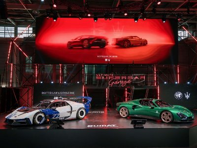 BOTTEGAFUORISERIE shines at Ultimate Supercar Garage with Alfa Romeo and Maserati