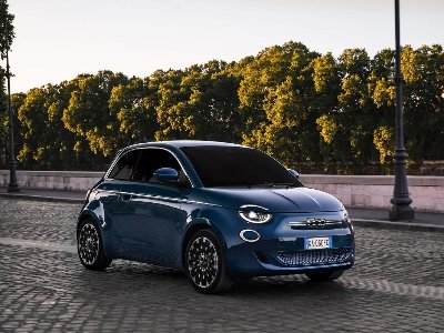Fiat 500e boosted by £3,750 Government Electric Car Grant