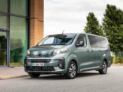 PEUGEOT CELEBRATES 30 YEARS OF THE PEUGEOT PARTNER AND 10 YEARS OF THE PEUGEOT TRAVELLER