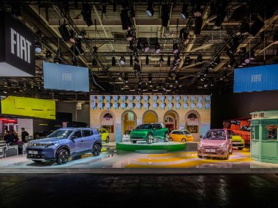 FIAT brings a modern Italian Piazza to the Paris Motor Show