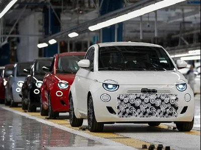 FIAT assembles first pre-production units of the New 500 Hybrid at Mirafiori plant in Turin